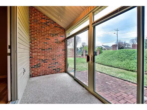 1101 E 8th Avenue 1 Johnson City Tn 37601, Johnson City, TN 37601 photo 11