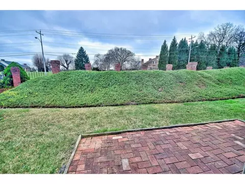 1101 E 8th Avenue 1 Johnson City Tn 37601, Johnson City, TN 37601 photo 13