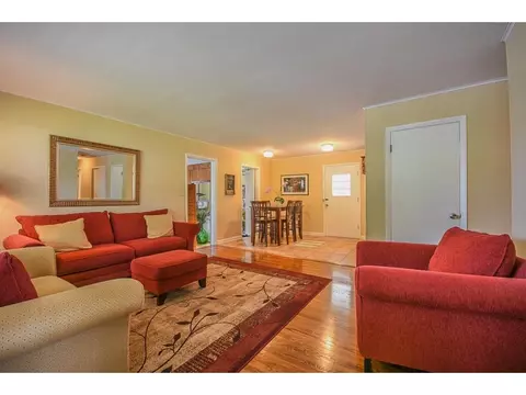 906 E Mountain View Johnson City Tn 37601, Johnson City, TN 37601 photo 3