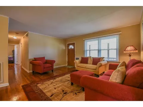 906 E Mountain View Johnson City Tn 37601, Johnson City, TN 37601 photo 5
