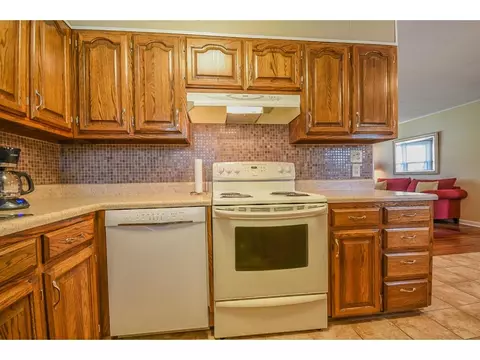 906 E Mountain View Johnson City Tn 37601, Johnson City, TN 37601 photo 9