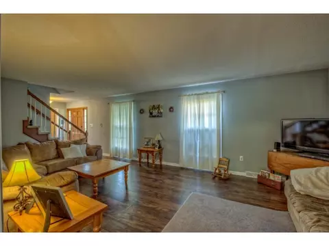 7308 Pin Oak Circle Bristol Va 24202, Bristol, VA 24202 photo 3