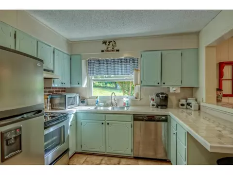 7308 Pin Oak Circle Bristol Va 24202, Bristol, VA 24202 photo 9