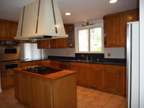 909 Millercrest Drive Johnson City Tn 37604, Johnson City, TN 37604 photo 6