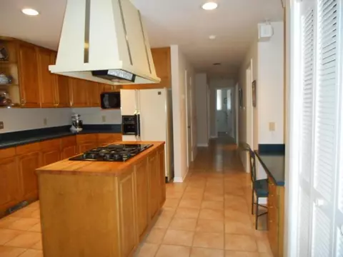 909 Millercrest Drive Johnson City Tn 37604, Johnson City, TN 37604 photo 5