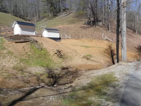 210 Willow Lane Hampton Tn 37658, Hampton, TN 37658 photo 11