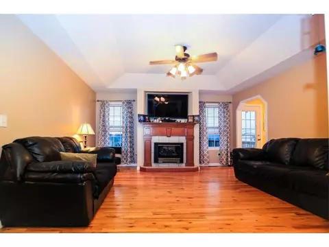 1008 Mountain Meadows Drive Limestone Tn 37681, Limestone, TN 37681 photo 3