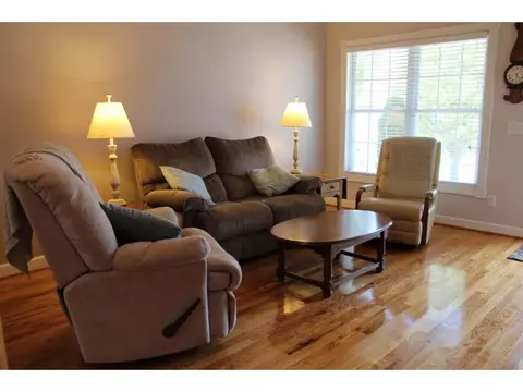 1 Iris Lane 1 Bristol Va 24201, Bristol, VA 24201 photo 4