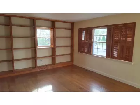 205 Hemlock Road Bristol Tn 37620, Bristol, TN 37620 photo 5