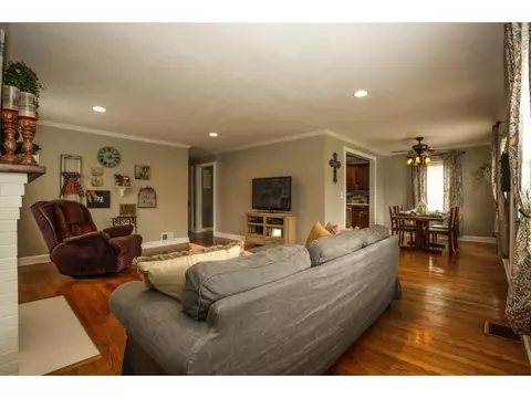 127 Highland Johnson City Tn 37601, Johnson City, TN 37601 photo 13