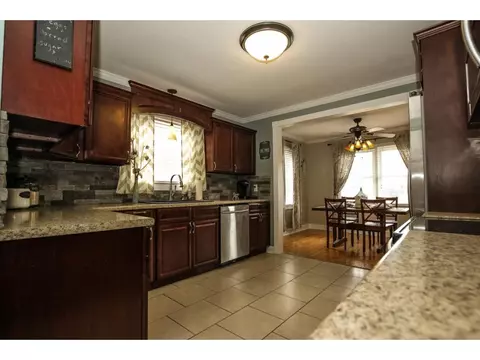 127 Highland Johnson City Tn 37601, Johnson City, TN 37601 photo 6