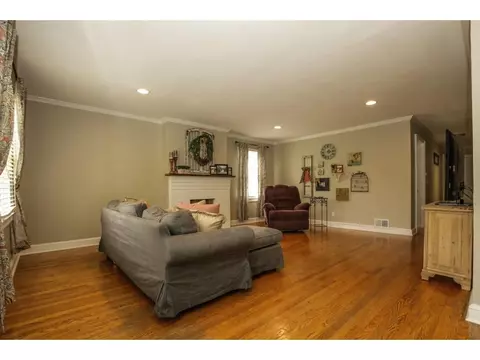 127 Highland Johnson City Tn 37601, Johnson City, TN 37601 photo 10