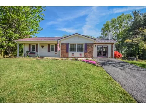 103 Downy Place Bristol Va 24201, Bristol, VA 24201 photo 2