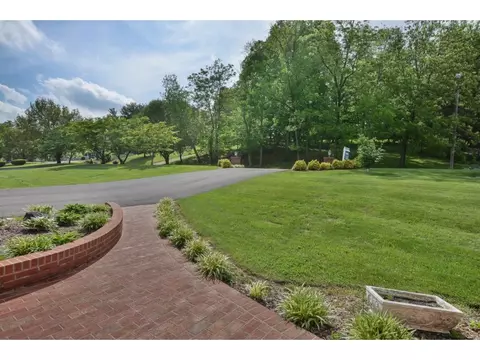 504 10th Avenue Johnson City Tn 37601, Johnson City, TN 37601 photo 35