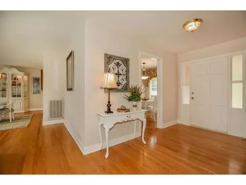 504 10th Avenue Johnson City Tn 37601, Johnson City, TN 37601 photo 2