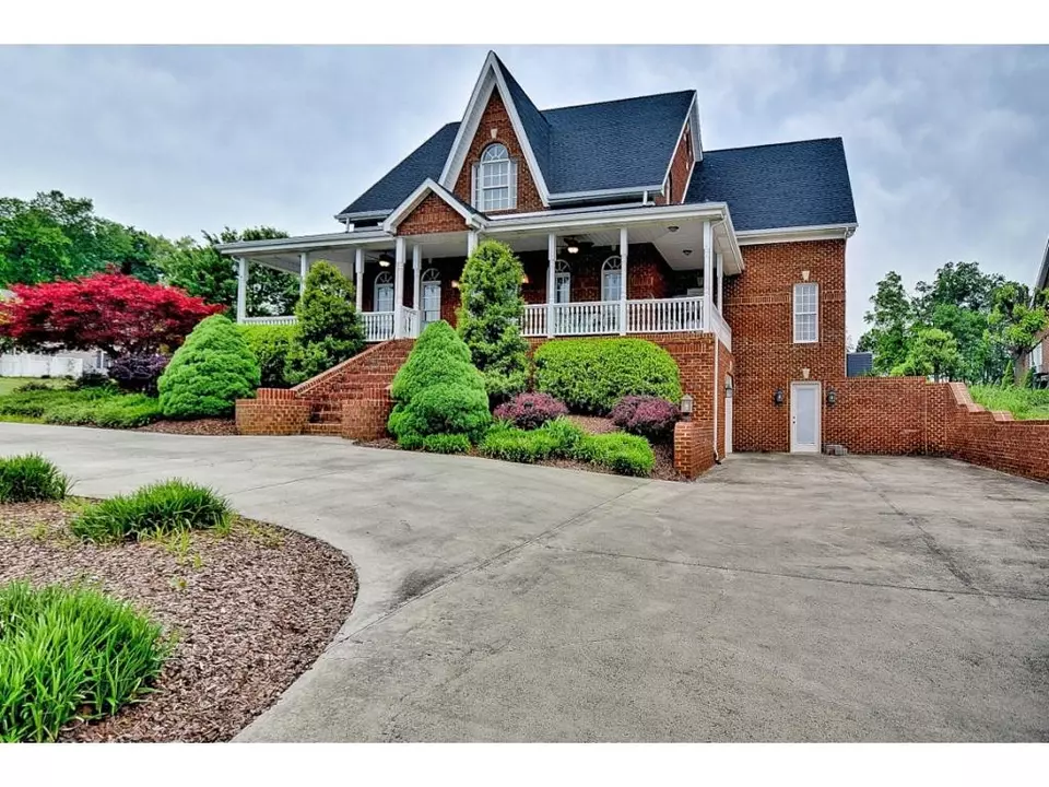  109 Barefoot Landings Drive Blountville Tn 37617, Blountville, TN 37617 photo 4