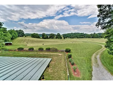 1885 Martin Road Limestone Tn 37681, Limestone, TN 37681 photo 11