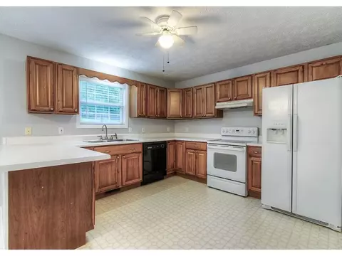 18454 Ironwood Loop Abingdon Va 24210, Abingdon, VA 24210 photo 5