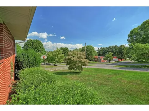 4009 Ranch Road Johnson City Tn 37601, Johnson City, TN 37601 photo 6
