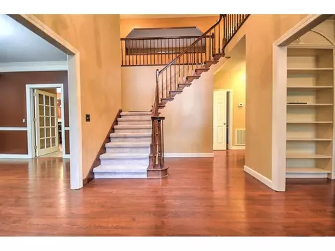 229 Shadowood Drive Johnson City Tn 37604, Johnson City, TN 37604 photo 3
