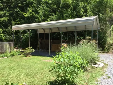 1516 Highway 321 Hampton Tn 37658, Hampton, TN 37658 photo 14