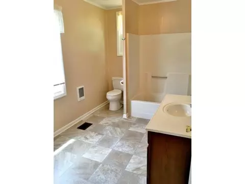 150 Honey Bee Lane Erwin Tn 37650, Erwin, TN 37650 photo 18