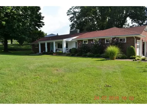 117 Pinecrest Lane Bristol Va 24201, Bristol, VA 24201 photo 2