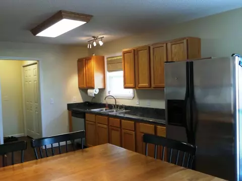 205 Grove Street Gray Tn 37615, Gray, TN 37615 photo 3