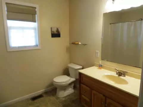 205 Grove Street Gray Tn 37615, Gray, TN 37615 photo 5