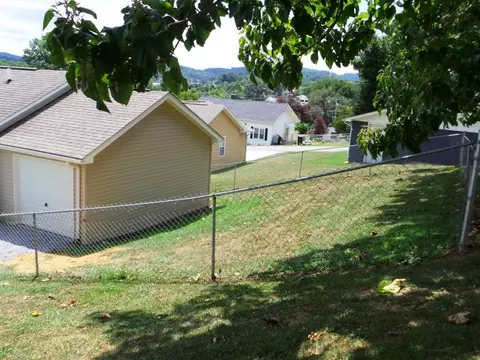 205 Grove Street Gray Tn 37615, Gray, TN 37615 photo 27