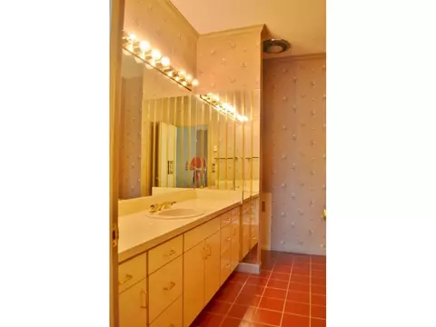 503 10th Avenue Johnson City Tn 37601, Johnson City, TN 37601 photo 12