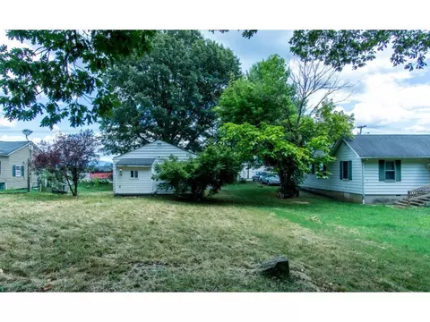 2233 Fairview Avenue Johnson City Tn 37601, Johnson City, TN 37601 photo 31