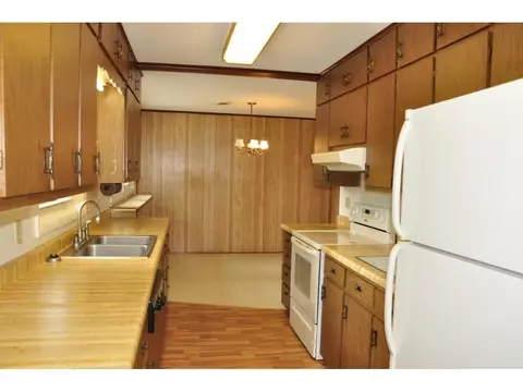 220 Mayor Avenue Greeneville Tn 37745, Greeneville, TN 37745 photo 4