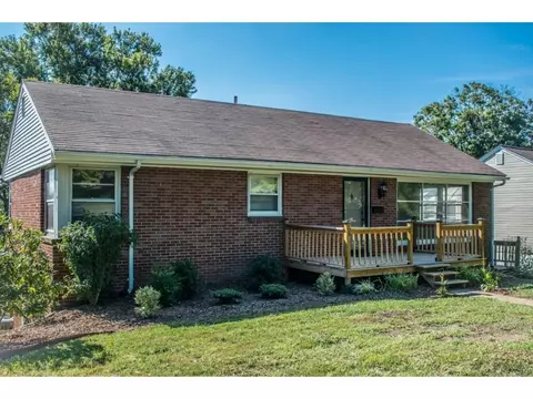 1006 Chilhowie Johnson City Tn 37601, Johnson City, TN 37601 photo 1