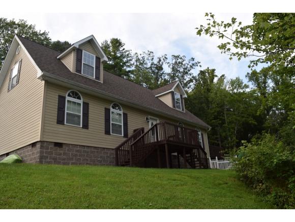 113 Caroline St NW, Wise, VA 24293 photo 1
