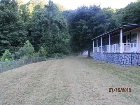 9501 Bronco Lane Pound Va 24279, Pound, VA 24279 photo 7