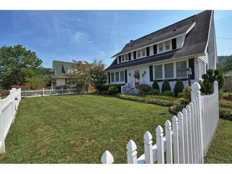 318 Unaka Way Street Erwin Tn 37650, Erwin, TN 37650 photo 4