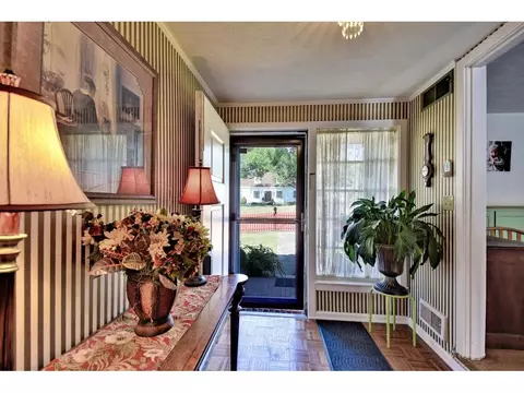 110 E 9th Johnson City Tn 37601, Johnson City, TN 37601 photo 7