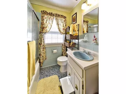 110 E 9th Johnson City Tn 37601, Johnson City, TN 37601 photo 32