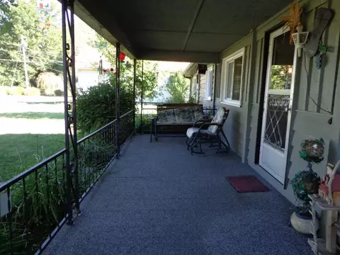 407 Third Avenue Hampton Tn 37643, Hampton, TN 37658 photo 3