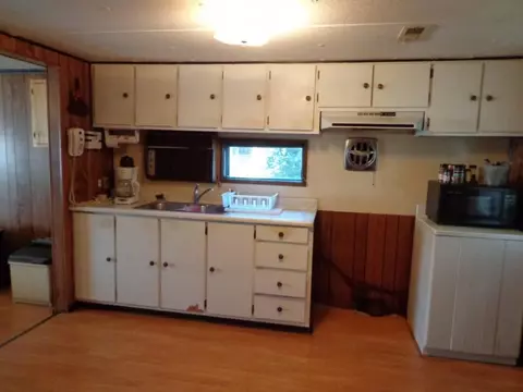 407 Third Avenue Hampton Tn 37643, Hampton, TN 37658 photo 16