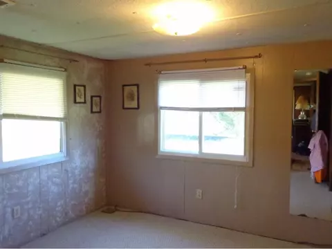407 Third Avenue Hampton Tn 37643, Hampton, TN 37658 photo 4