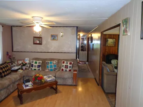 407 Third Avenue Hampton Tn 37643, Hampton, TN 37658 photo 12