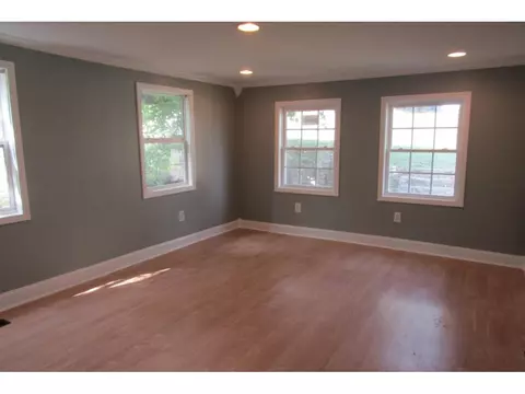 420 Cherry Greeneville Tn 37745, Greeneville, TN 37745 photo 2