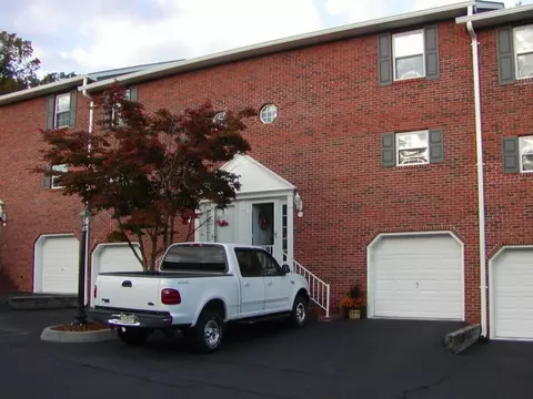 204 Mountain View Road 49 Johnson City Tn 37601, Johnson City, TN 37601 photo 1