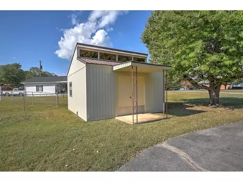 705 Levelin Street Erwin Tn 37650, Erwin, TN 37650 photo 32