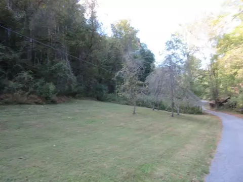 175 Shook Branch Road Hampton Tn 37658, Hampton, TN 37658 photo 17