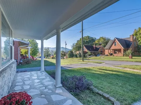 802 E Hillcrest Drive Johnson City Tn 37604, Johnson City, TN 37604 photo 5