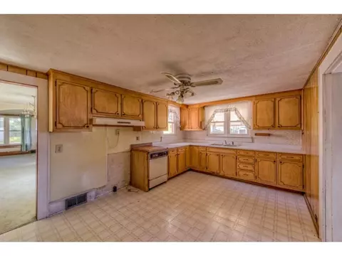116 Maple Street Glade Spring Va 24340, Glade Spring, VA 24340 photo 10