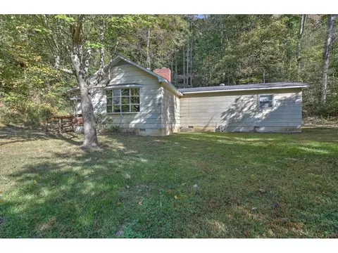 241 Chinquapin Road Erwin Tn 37650, Erwin, TN 37650 photo 4